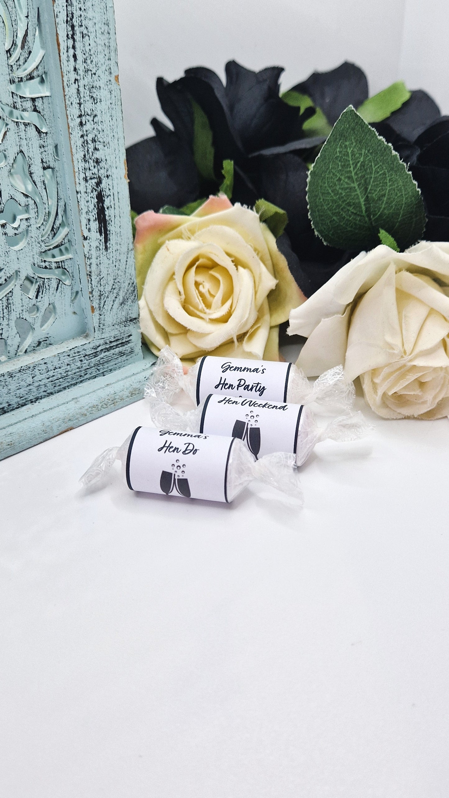 Minimalist Hen Party Love Hearts